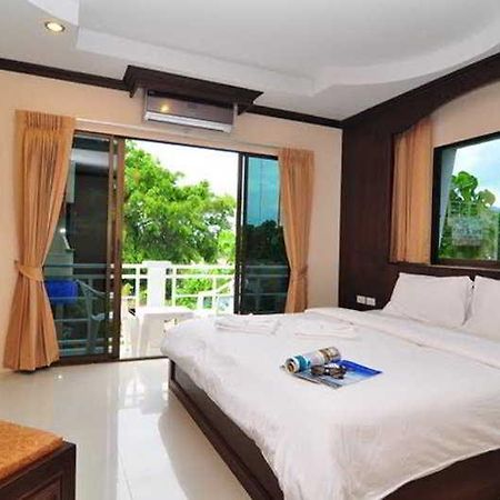 Triple Rund Place Hotel Patong Екстериор снимка