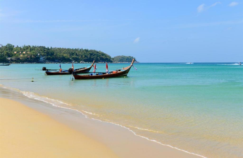 Triple Rund Place Hotel Patong Екстериор снимка