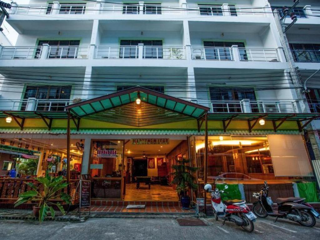Triple Rund Place Hotel Patong Екстериор снимка