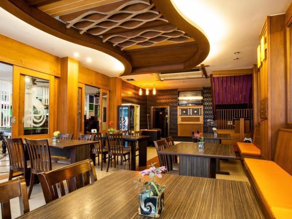 Triple Rund Place Hotel Patong Екстериор снимка